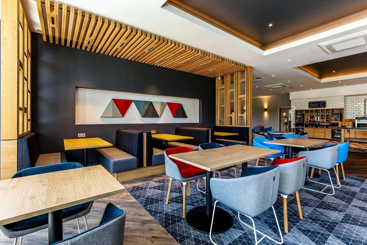 Holiday Inn Express - Bicester By Ihg Eksteriør bilde