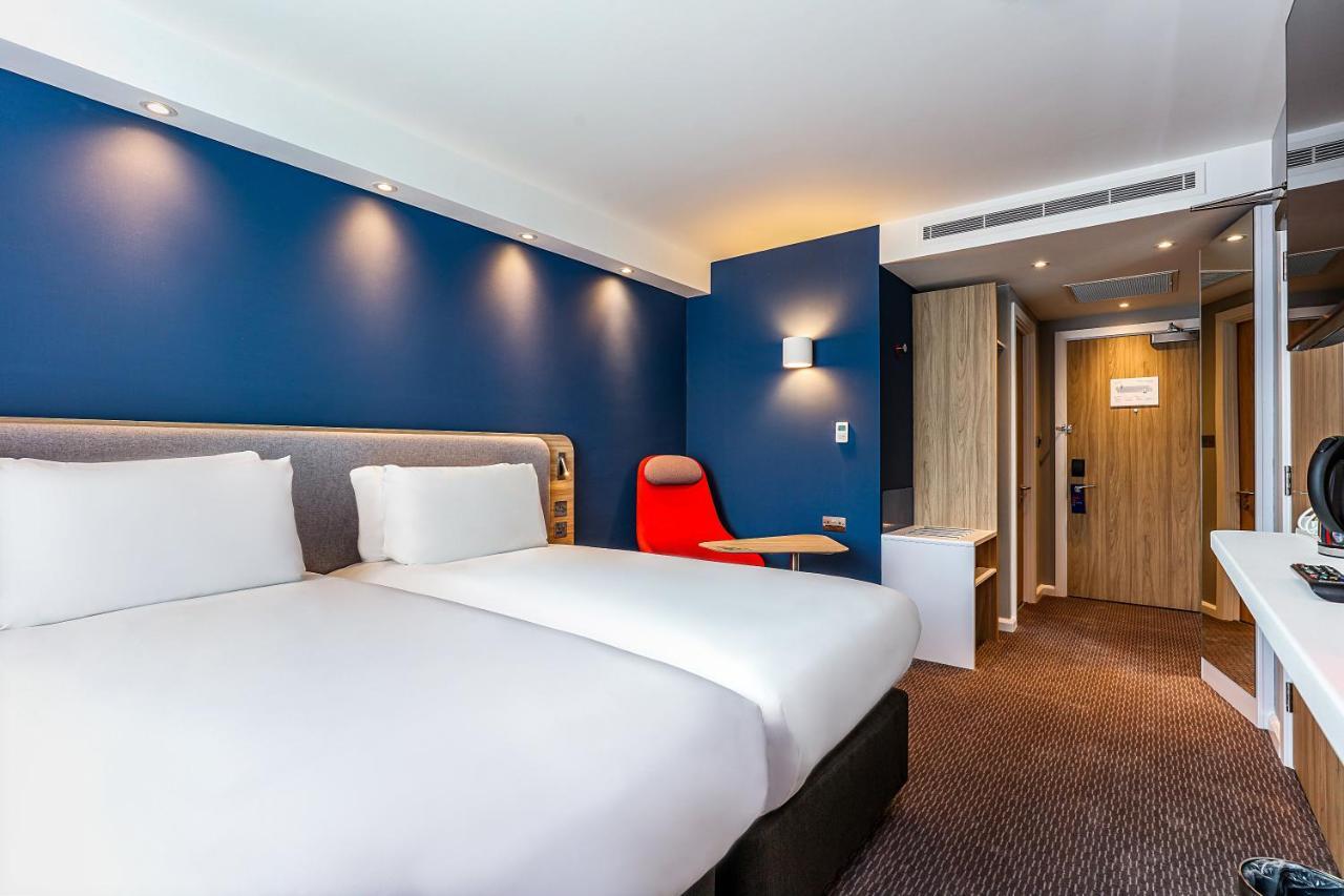 Holiday Inn Express - Bicester By Ihg Eksteriør bilde