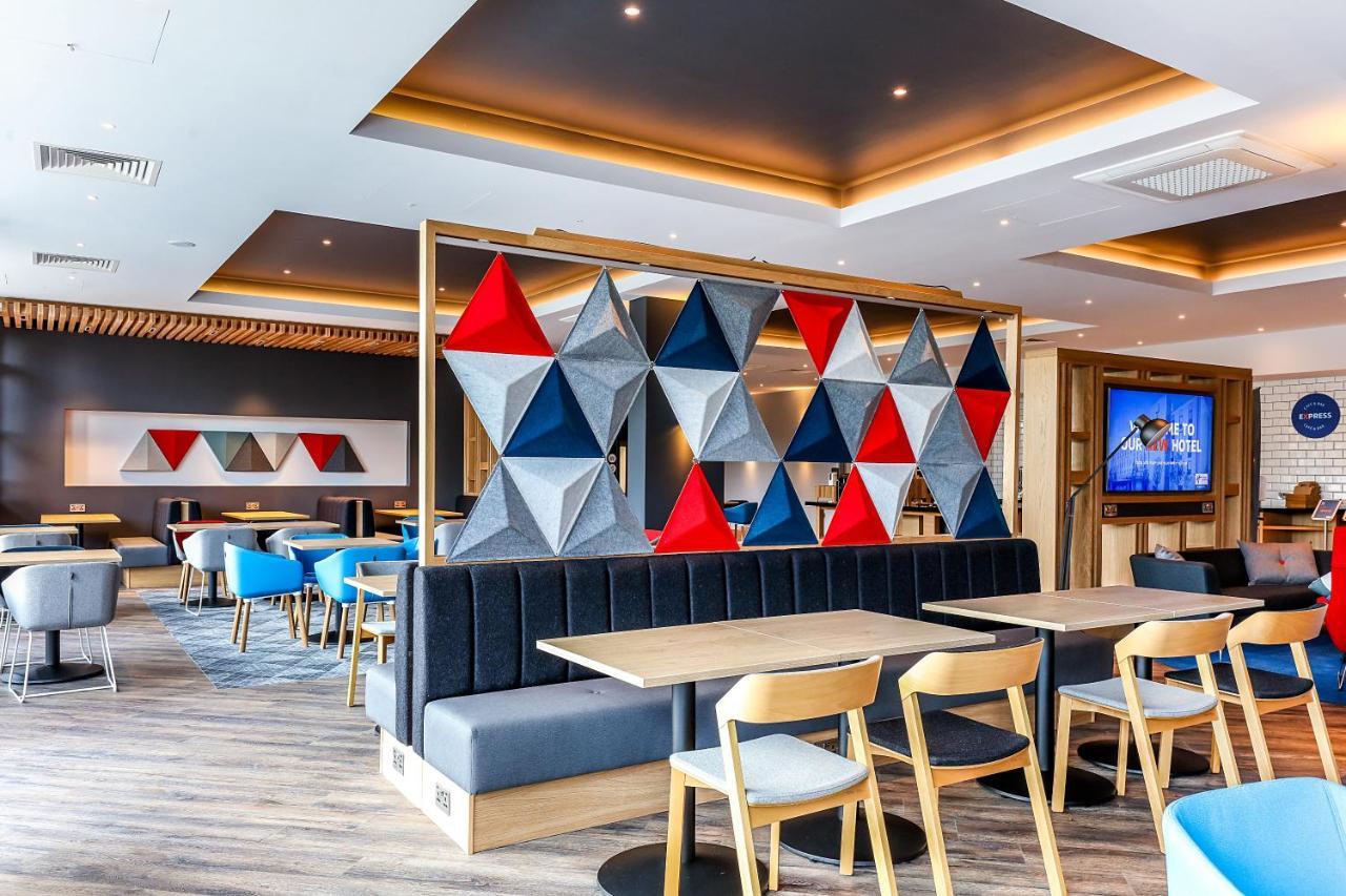 Holiday Inn Express - Bicester By Ihg Eksteriør bilde