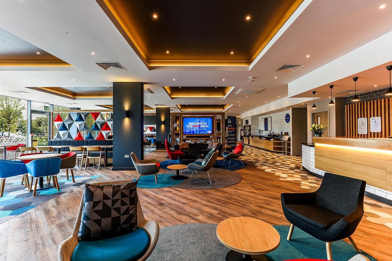 Holiday Inn Express - Bicester By Ihg Eksteriør bilde