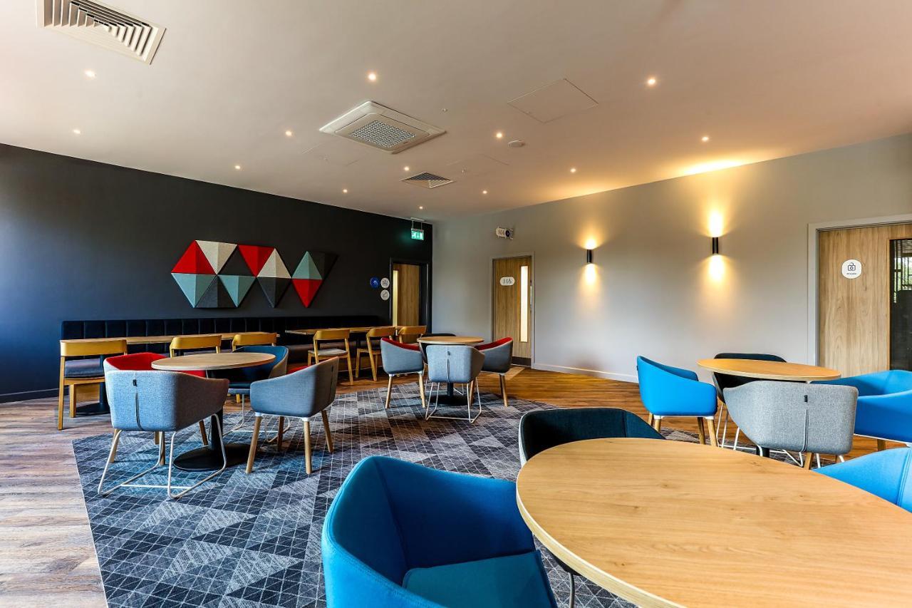 Holiday Inn Express - Bicester By Ihg Eksteriør bilde