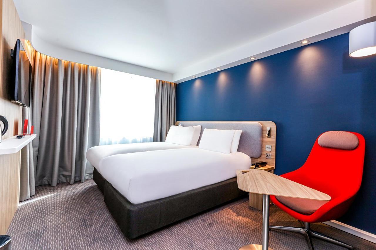 Holiday Inn Express - Bicester By Ihg Eksteriør bilde