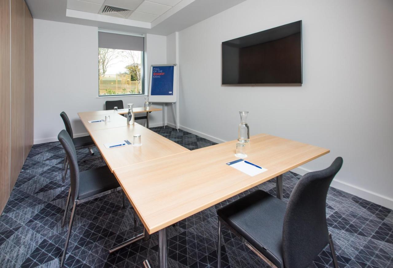 Holiday Inn Express - Bicester By Ihg Eksteriør bilde